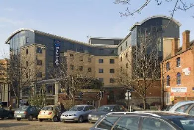 Travelodge Leeds Central